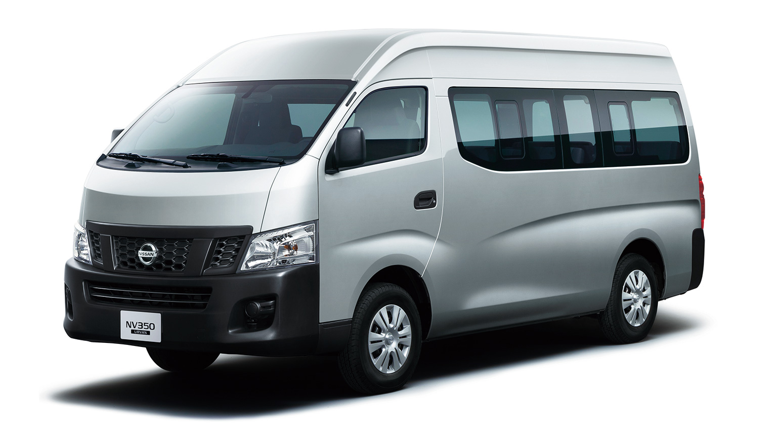 Nissan Urvan for rent in Playa del Carmen - Manual 12 passengers